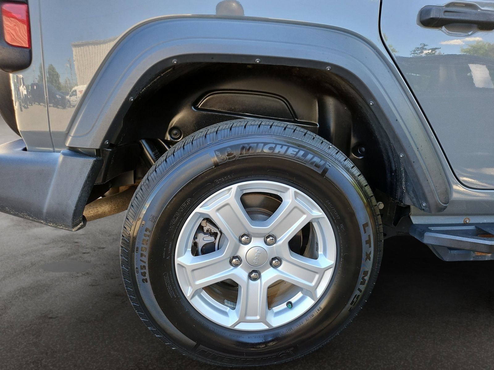 Used 2018 Jeep Wrangler Unlimited Sport S AWD/4WD image 41