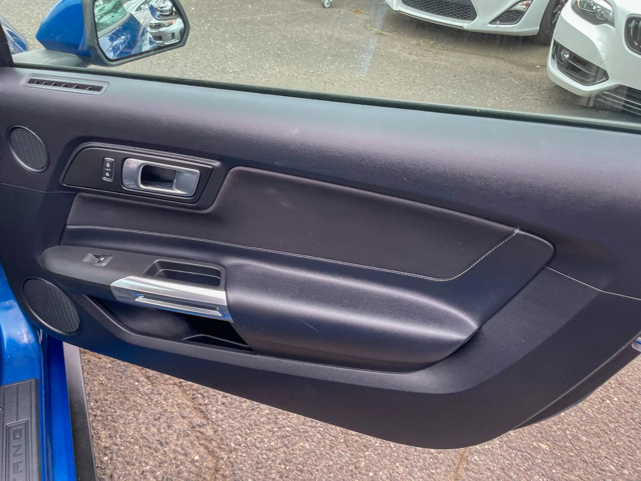 Used 2018 Ford Mustang Coupe w/ Ecoboost Performance Package image 31