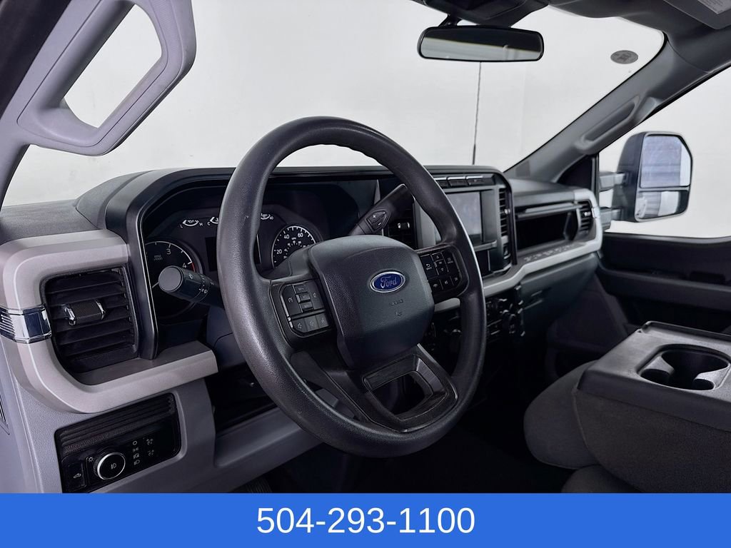 Used 2024 Ford F350 XLT image 9