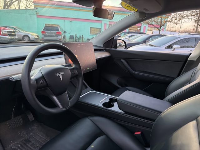 Used 2021 Tesla Model Y Long Range AWD/4WD image 15