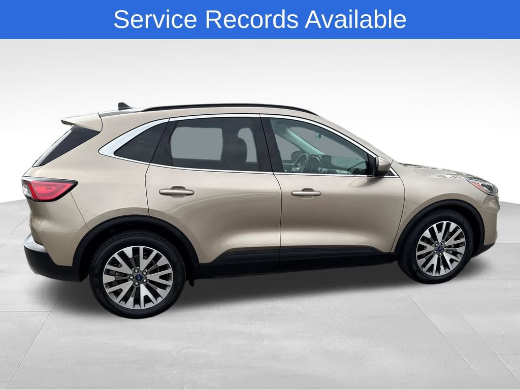 Used 2021 Ford Escape Titanium FWD image 3