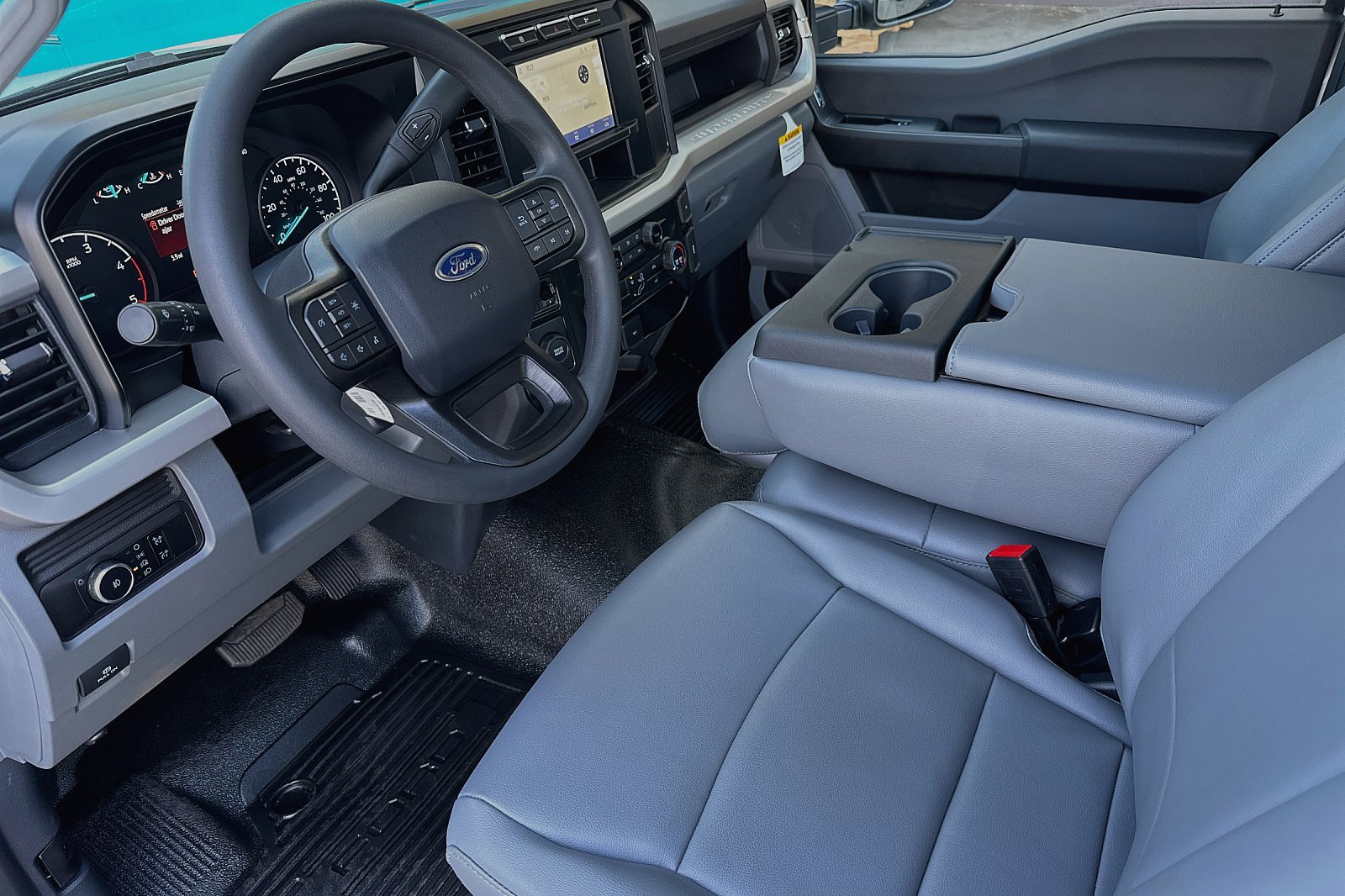 Used 2024 Ford F450 XL image 9