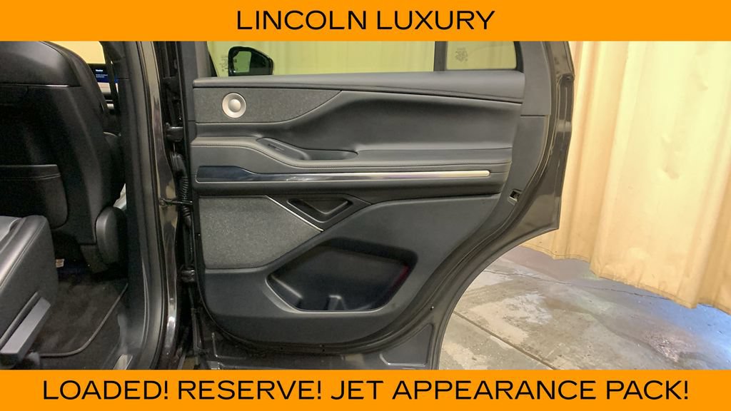 Used 2025 Lincoln Navigator Reserve w/ Jet Appearance Package AWD/4WD image 14