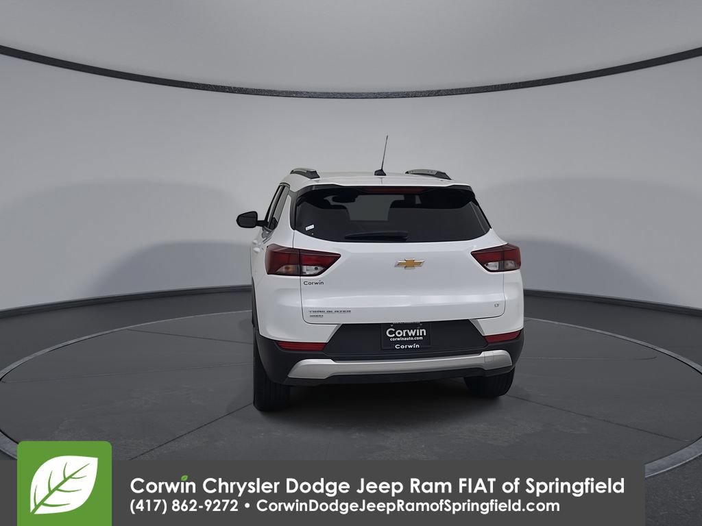 Used 2025 Chevrolet TrailBlazer LT AWD/4WD image 12