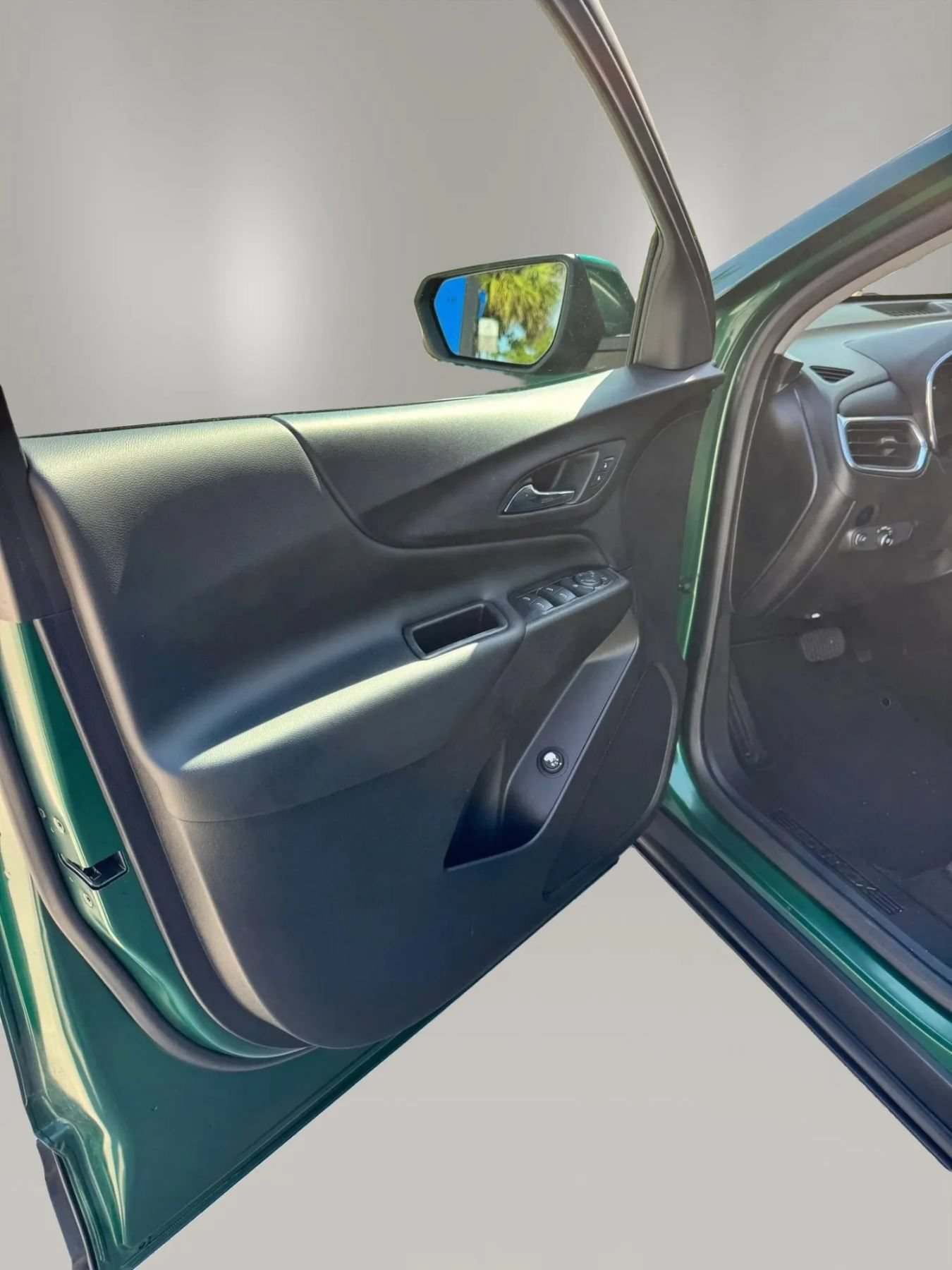 Used 2019 Chevrolet Equinox LT FWD image 13