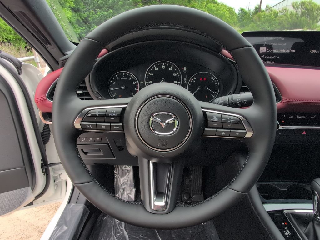 New 2026 MAZDA MAZDA3 Hatchback w/Premium Plus Pkg AWD/4WD image 17