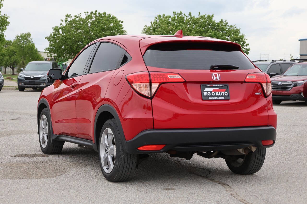 Used 2018 Honda HR-V LX image 11