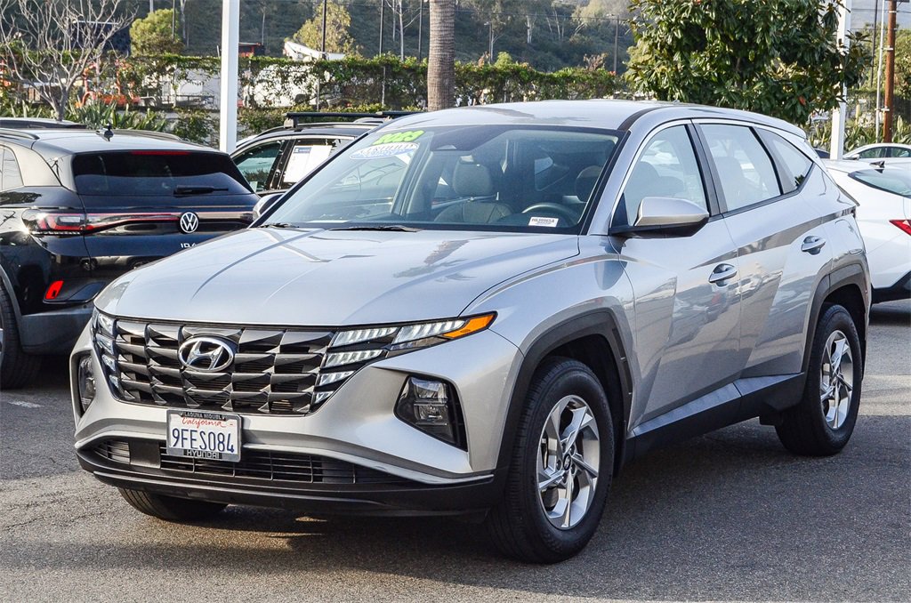 Certified 2023 Hyundai Tucson SE image 3