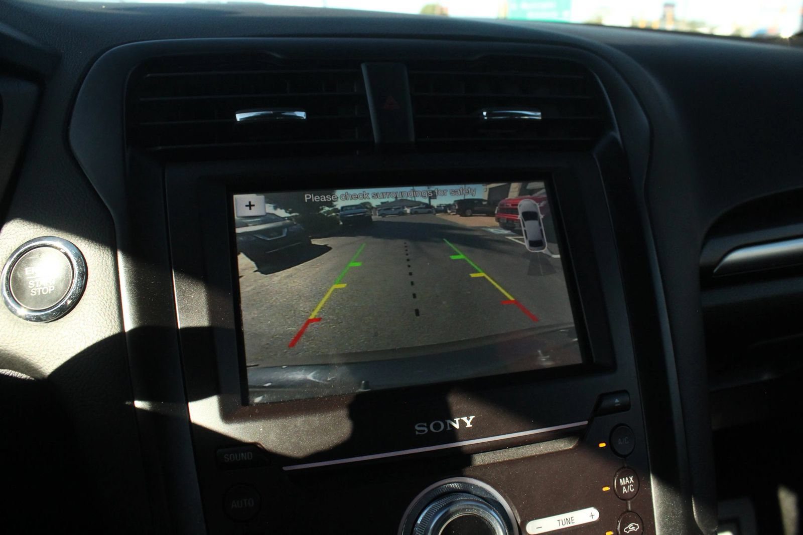Used 2019 Ford Fusion Energi Titanium FWD image 23