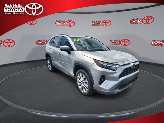 Used 2022 Toyota RAV4 XLE Premium FWD image 2