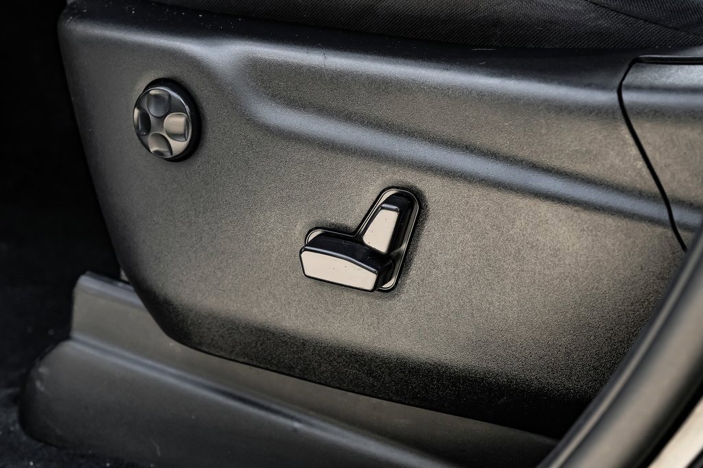 Used 2023 Dodge Durango GT image 38