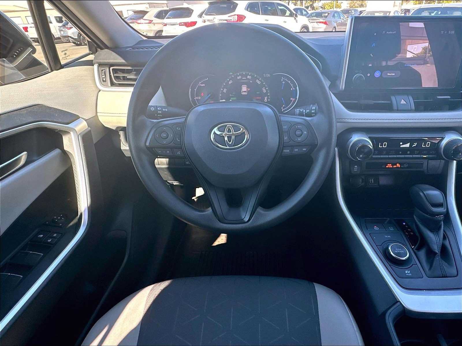 Used 2024 Toyota RAV4 XLE w/ Convenience Package AWD/4WD image 8