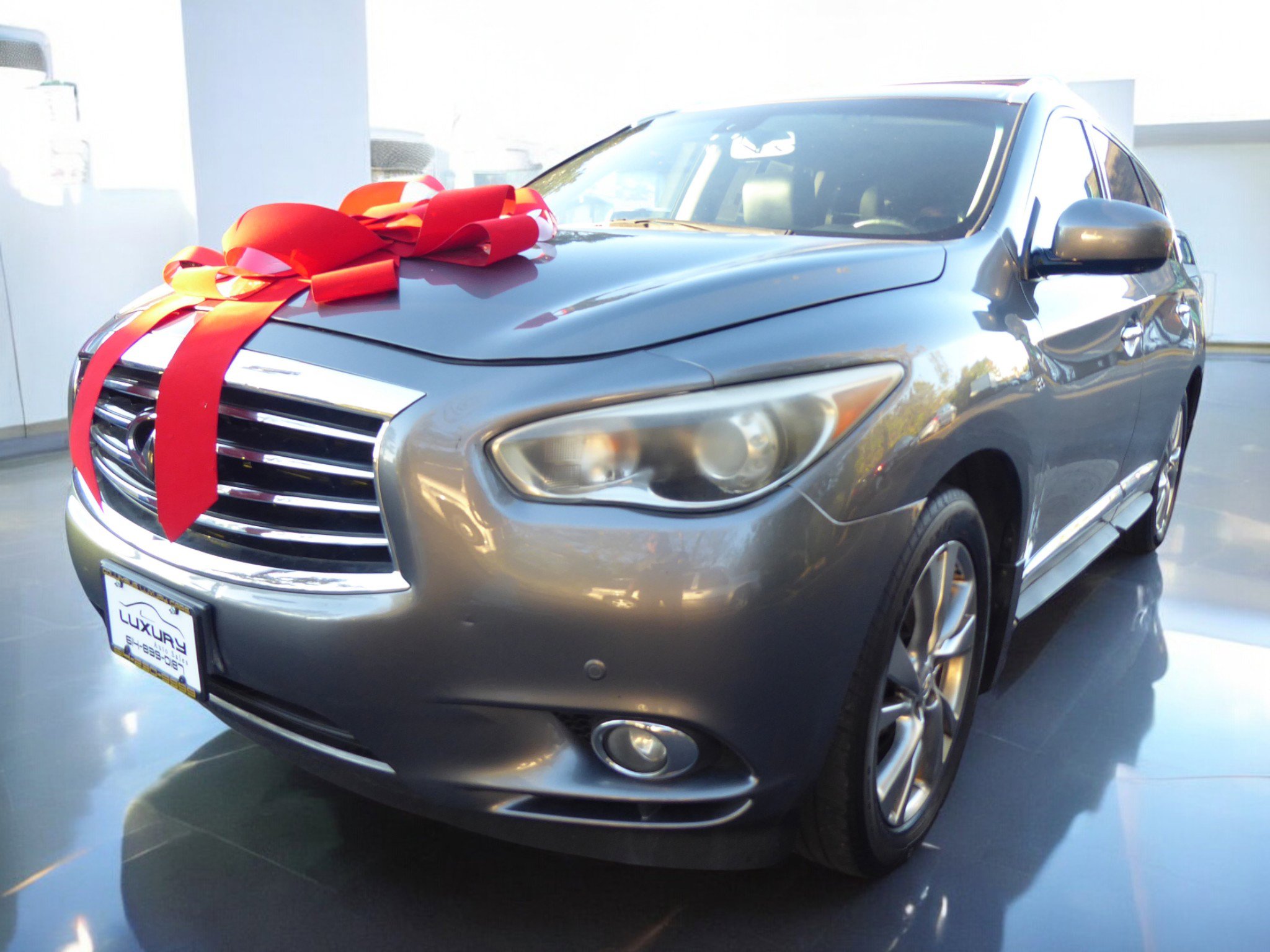 Used 2015 INFINITI QX60 AWD w/ Deluxe Touring Package image 5