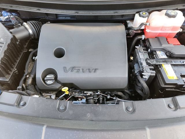 Used 2023 Chevrolet Traverse LT FWD image 32