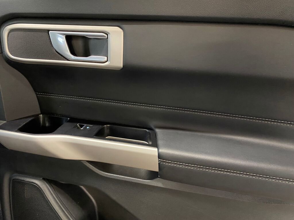 Used 2023 Ford Explorer XLT w/ Class IV Trailer Tow Package image 23