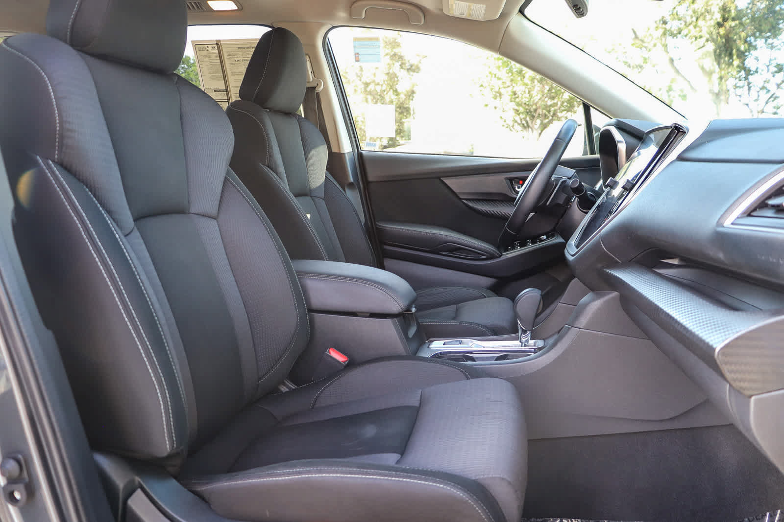 Used 2023 Subaru Ascent Premium w/ Convenience Package AWD/4WD image 17
