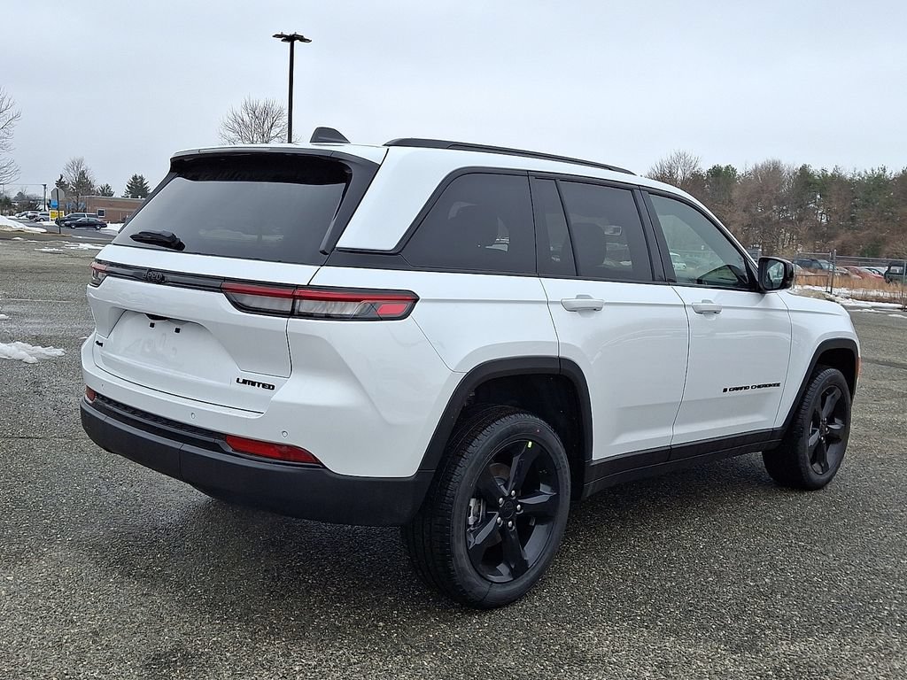 New 2025 Jeep Grand Cherokee Limited w/ Black Appearance Package AWD/4WD image 8