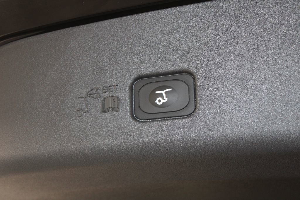 New 2026 Lincoln Nautilus Reserve image 16