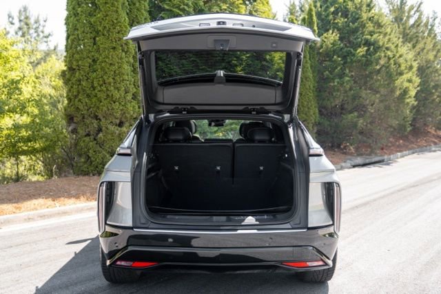 Used 2024 Cadillac Lyriq Luxury RWD image 20
