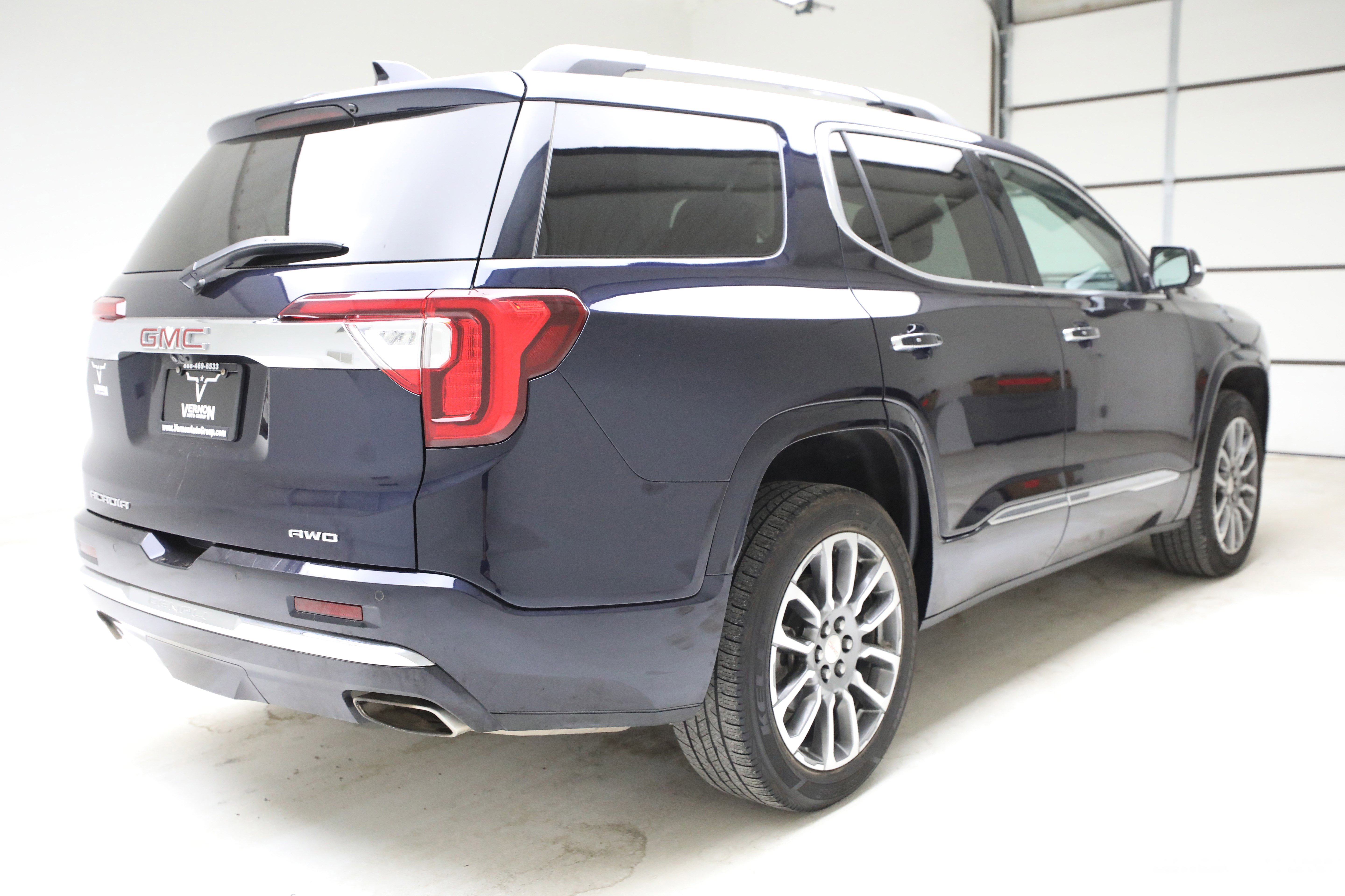 Used 2022 GMC Acadia Denali w/ Denali Ultimate Package image 5