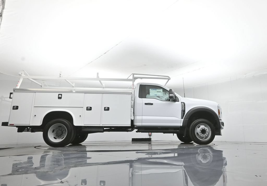 New 2025 Ford F450 XL w/ XL Chrome Package RWD image 52