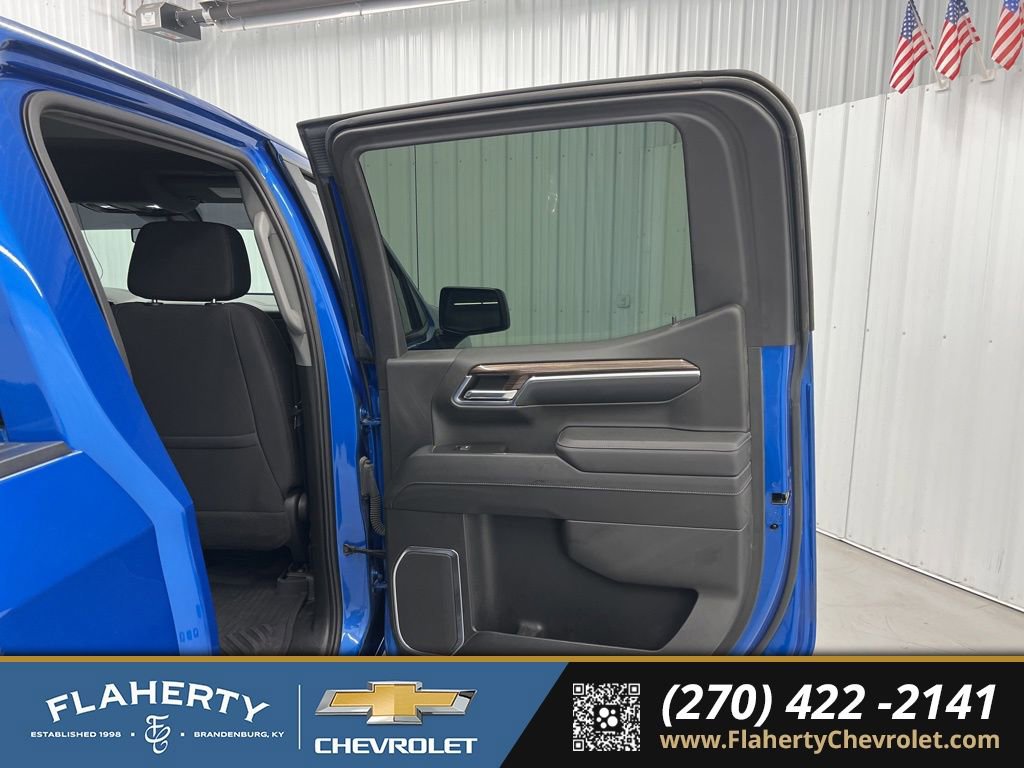 Used 2023 Chevrolet Silverado 1500 RST image 12