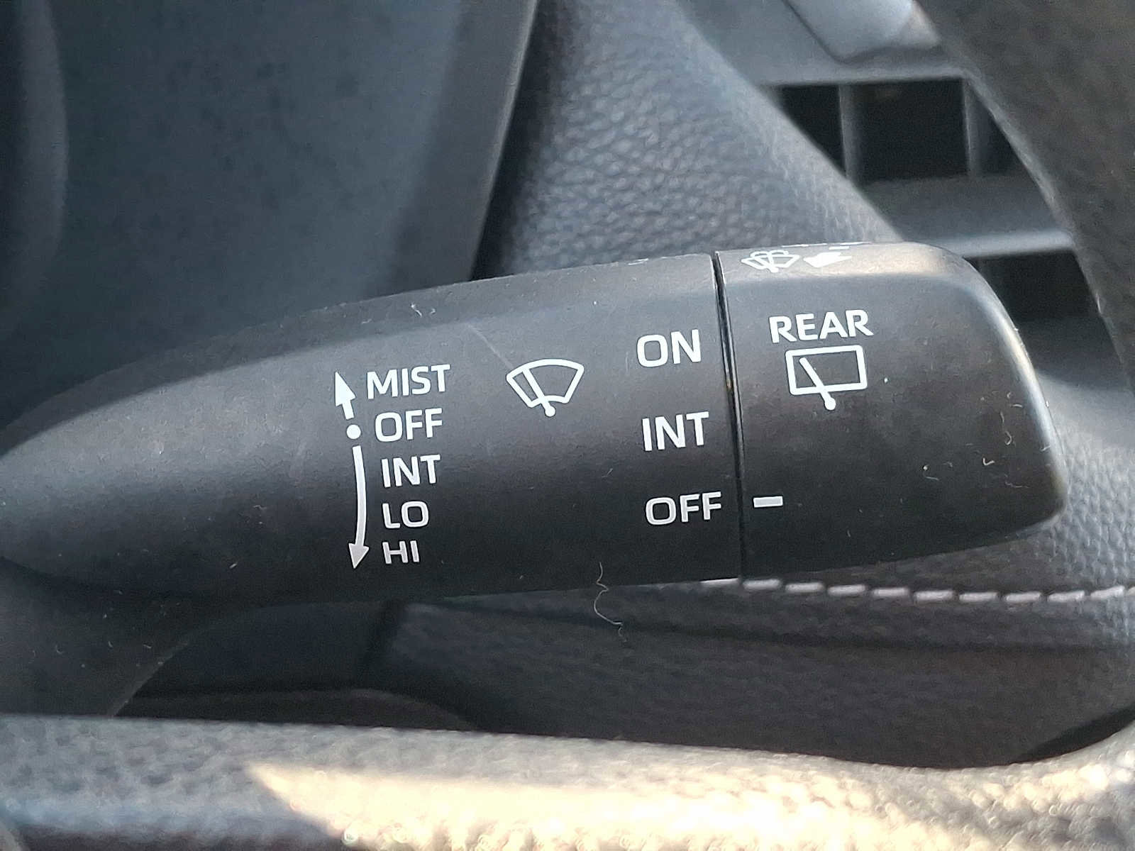 Used 2023 Toyota RAV4 LE image 20