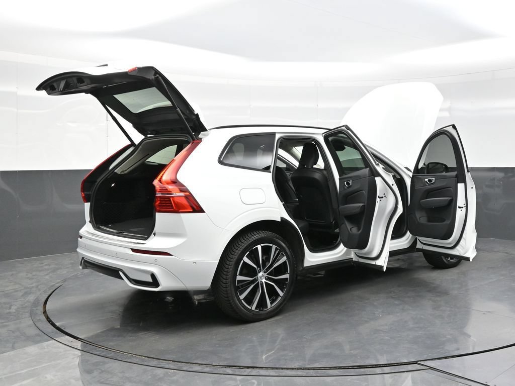 Used 2023 Volvo XC60 T8 Plus AWD/4WD image 43