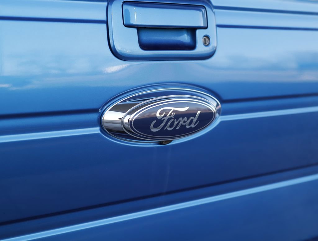 Used 2013 Ford F150 FX4 w/ Mid Equipment Group image 31