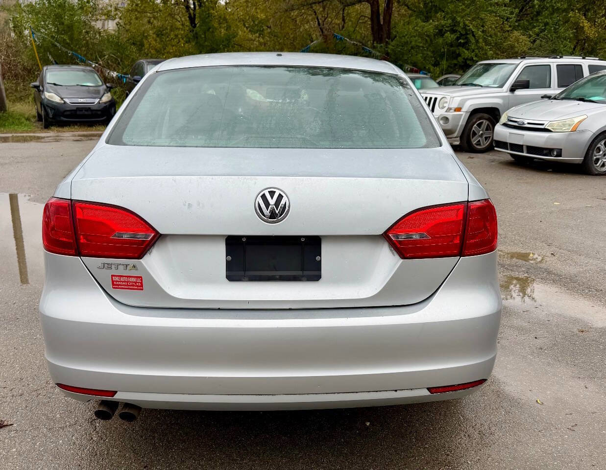 Used 2011 Volkswagen Jetta S image 4