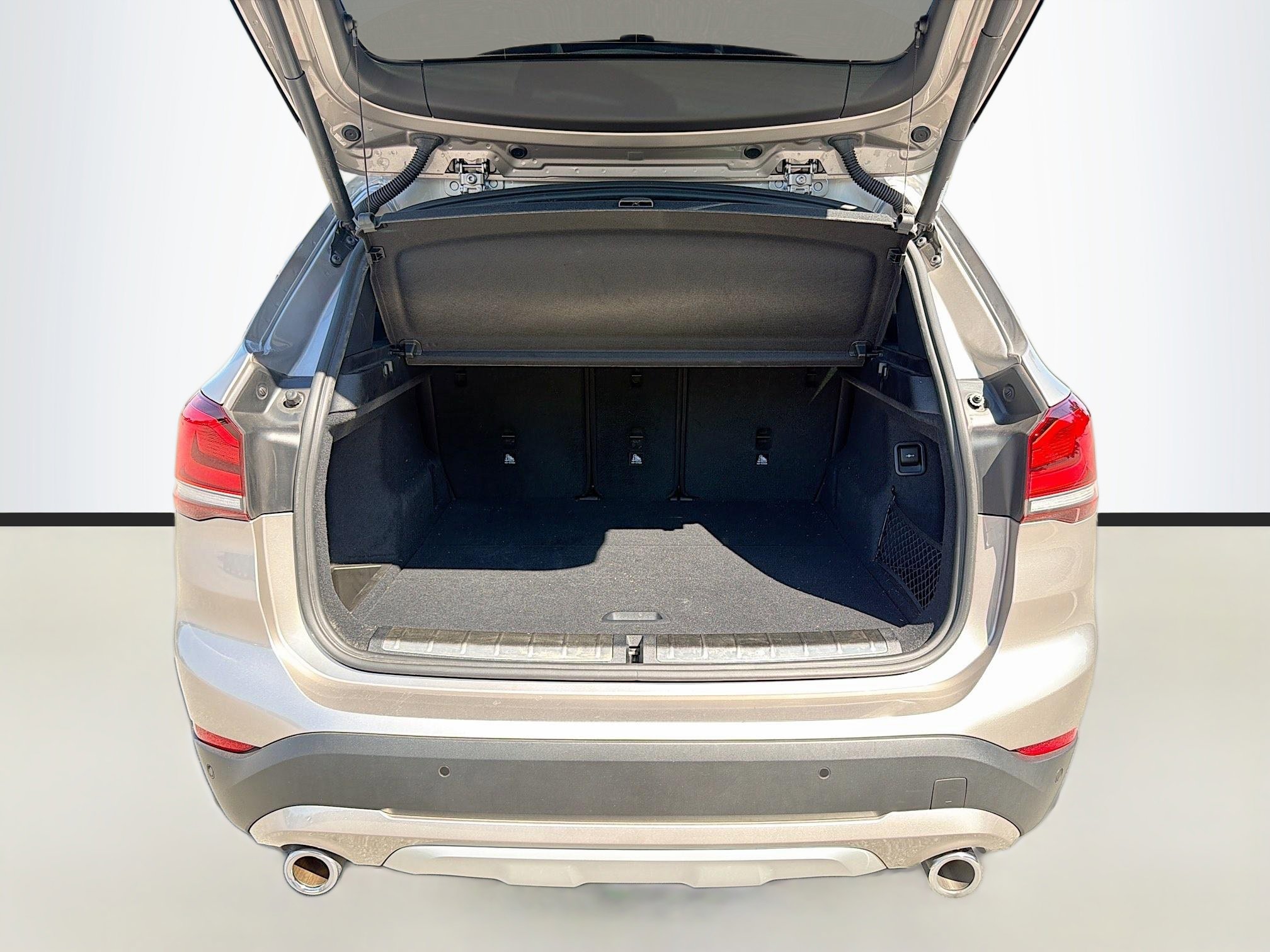 Used 2021 BMW X1 xDrive28i w/ Premium Package AWD/4WD image 12