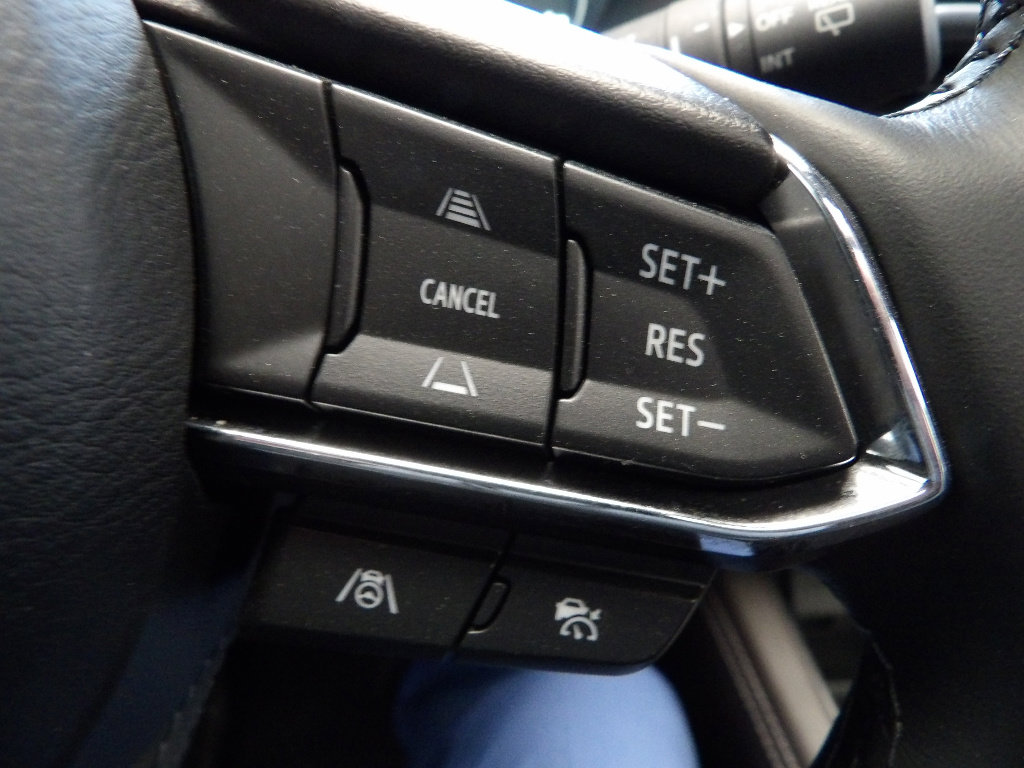 Certified 2025 MAZDA CX-5 Signature image 30