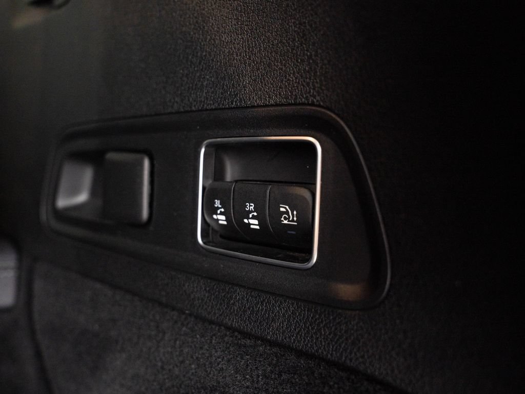 Certified 2023 Mercedes-Benz GLS 580 4MATIC image 22