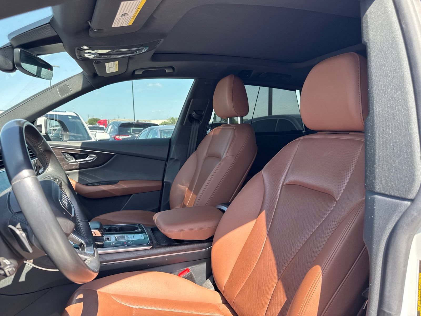 Used 2019 Audi Q8 Prestige w/ Adaptive Chassis Package AWD/4WD image 11