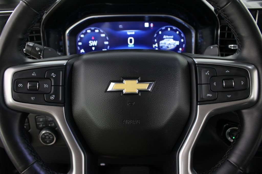 Used 2023 Chevrolet Silverado 1500 LTZ AWD/4WD image 13