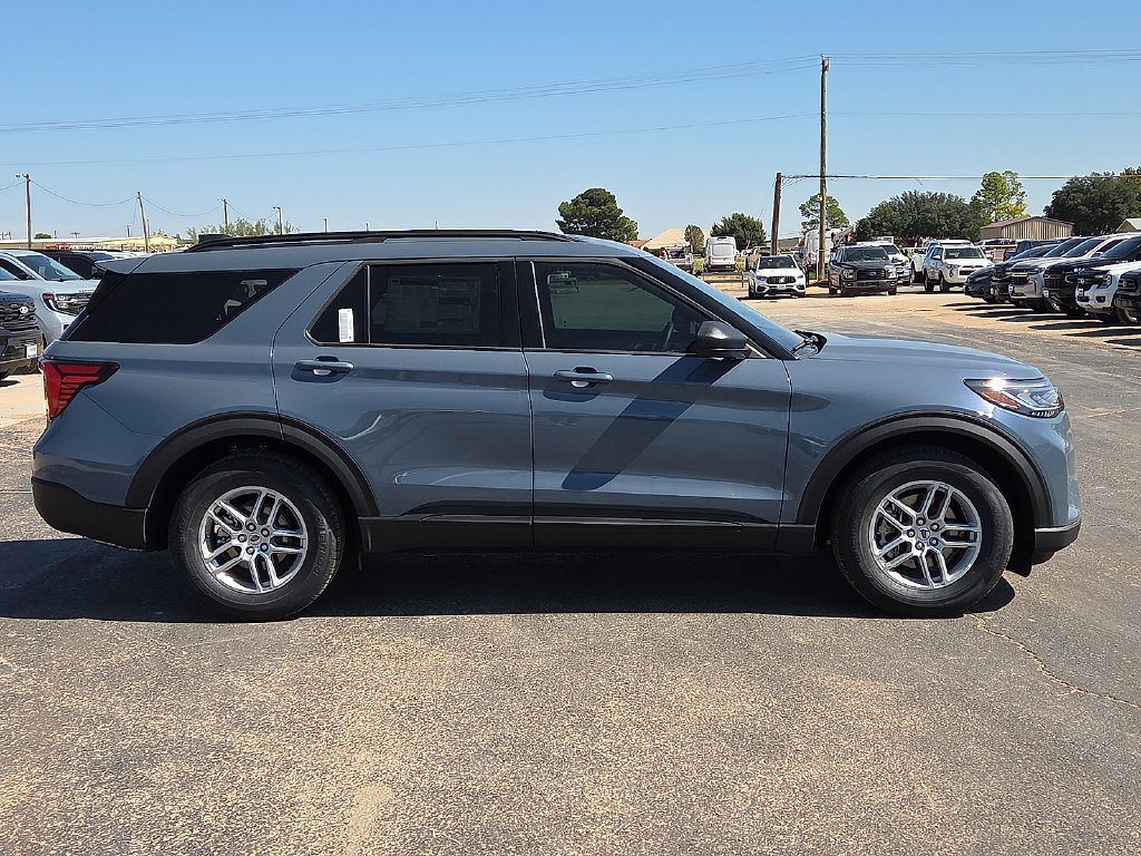 New 2027 Ford Explorer Active w/ Active Comfort Package RWD image 6