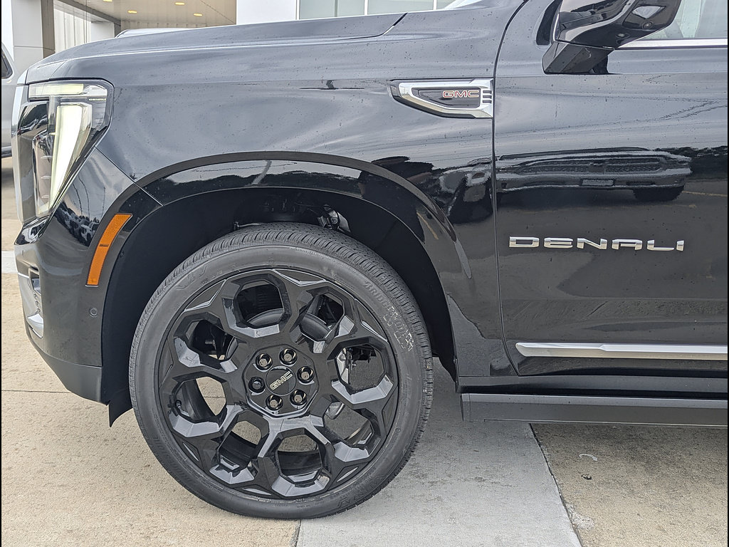 New 2026 GMC Yukon XL Denali AWD/4WD image 10