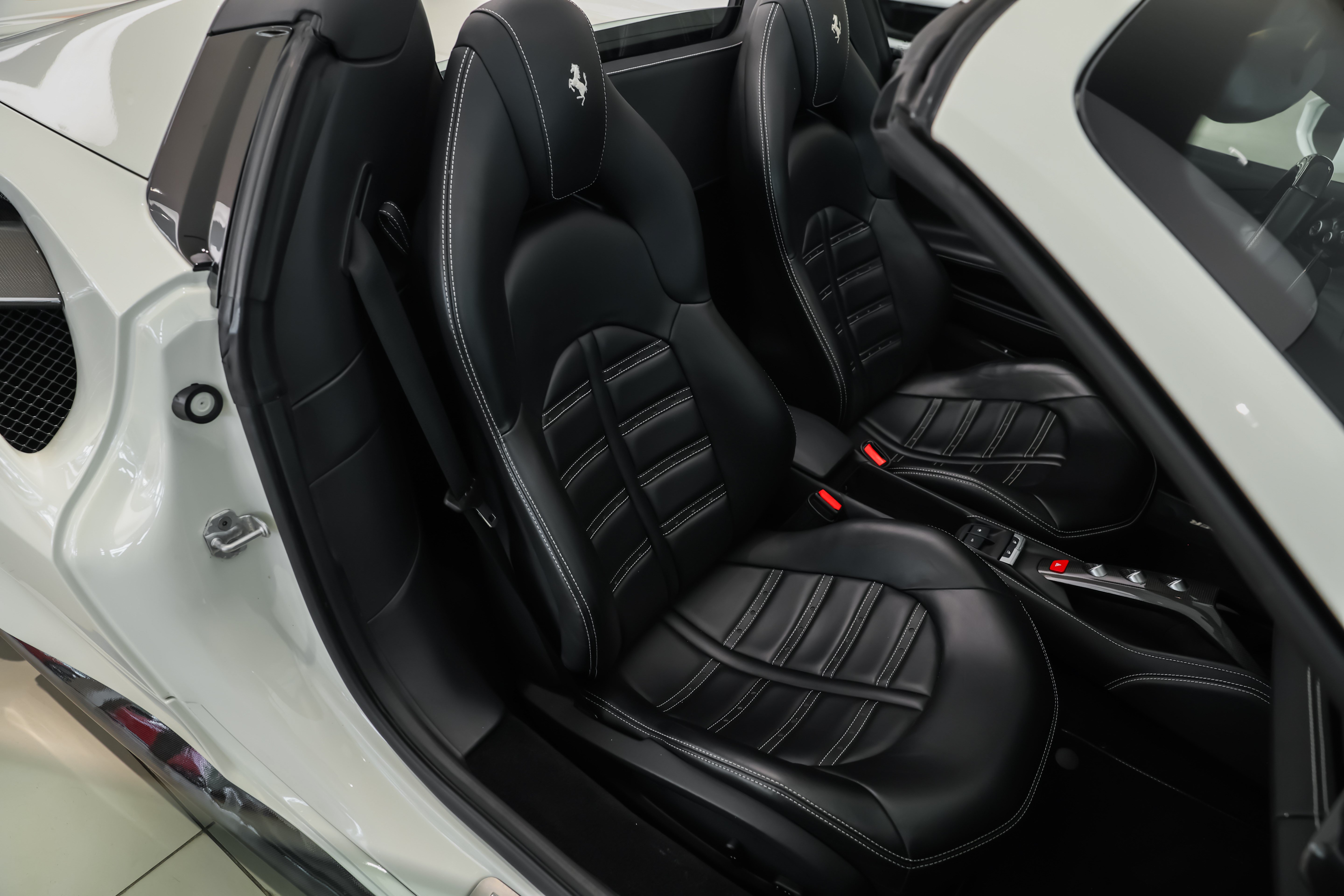 Used 2018 Ferrari 488 Spider RWD image 47