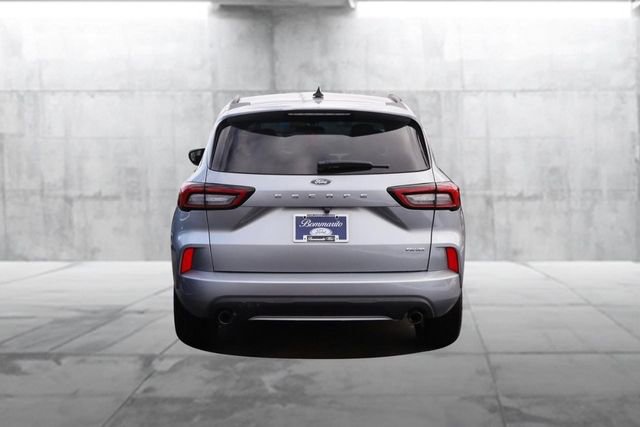 Used 2024 Ford Escape ST-Line image 6