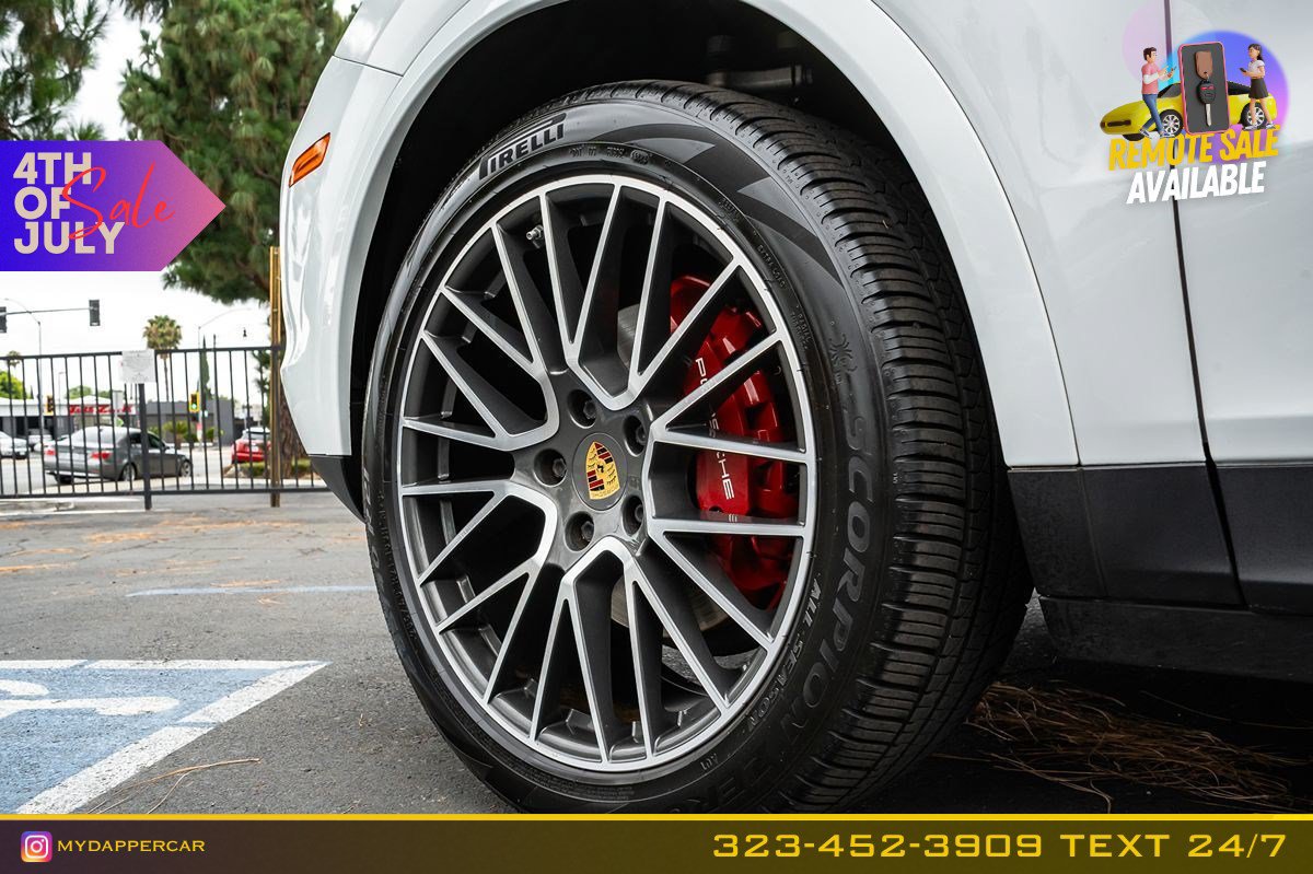 Used 2019 Porsche Cayenne AWD/4WD image 9