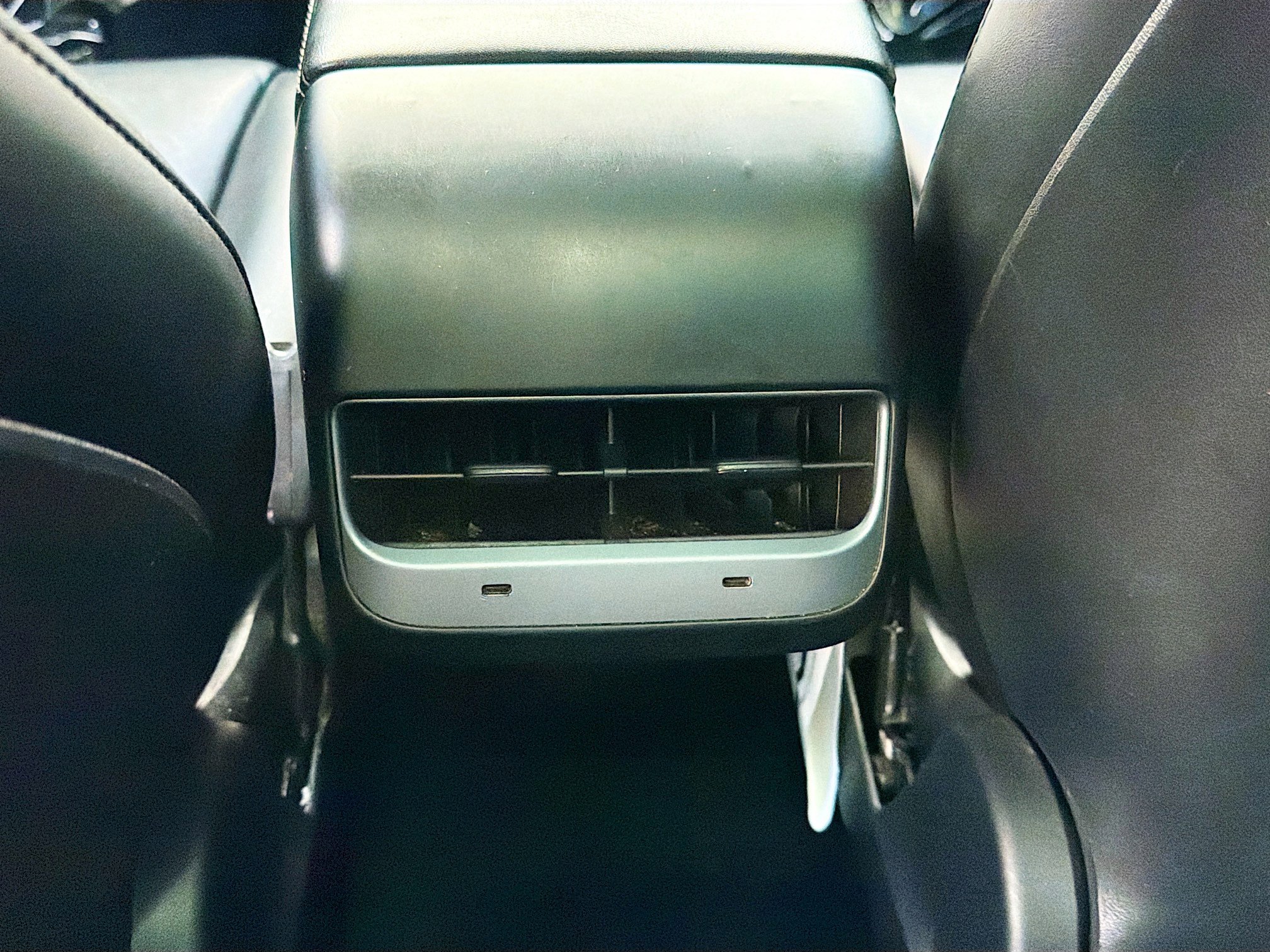 Used 2023 Tesla Model 3 Standard Range image 19