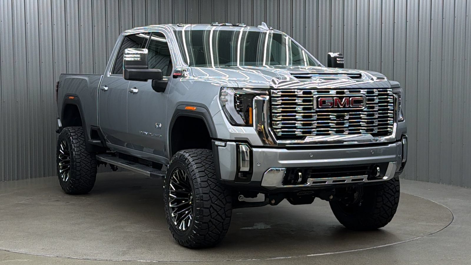 Used 2026 GMC Sierra 3500 Denali w/ Denali Reserve Package AWD/4WD image 7