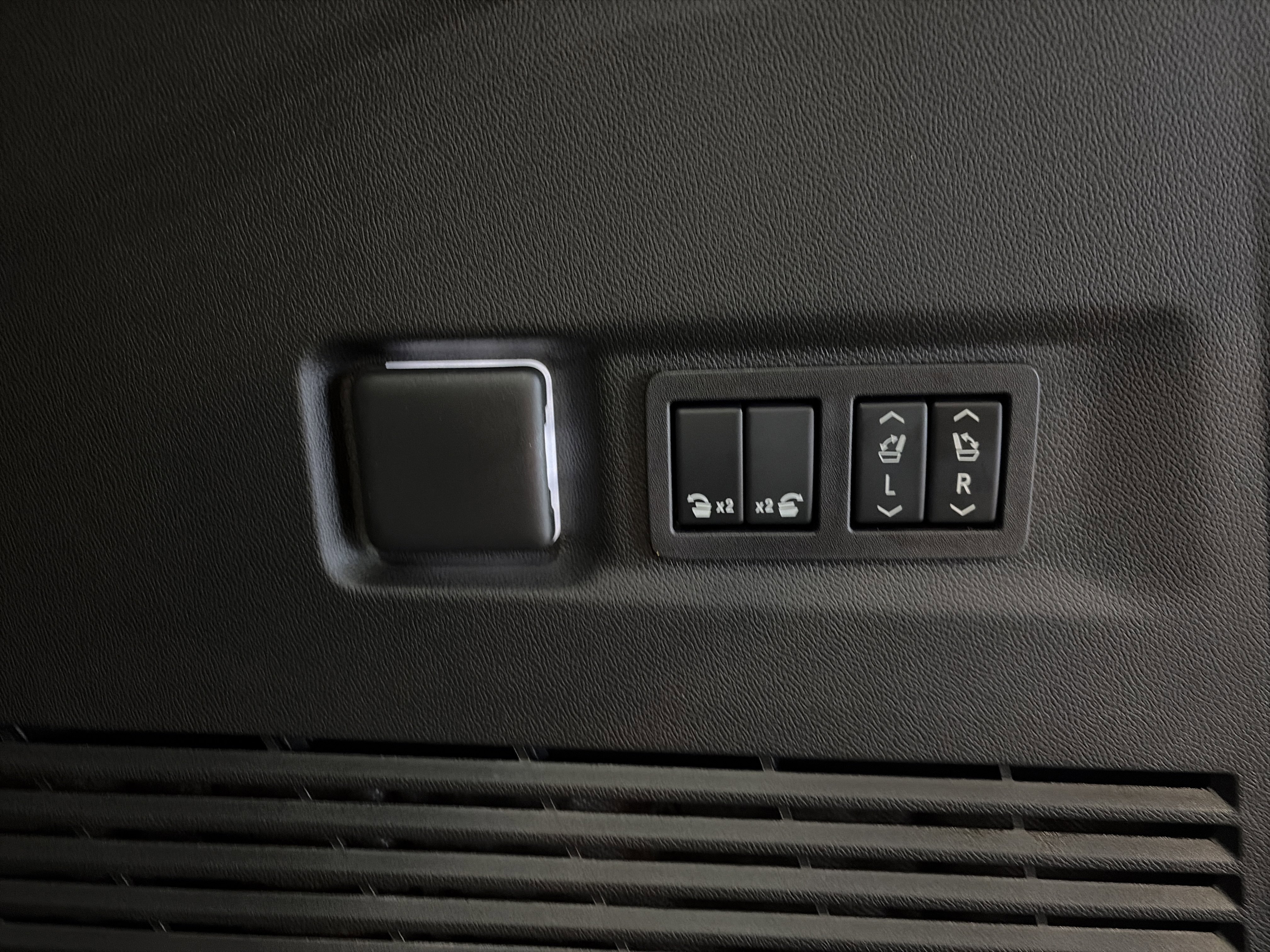 New 2026 Chevrolet Suburban Premier w/ Sun And Tow Package image 7