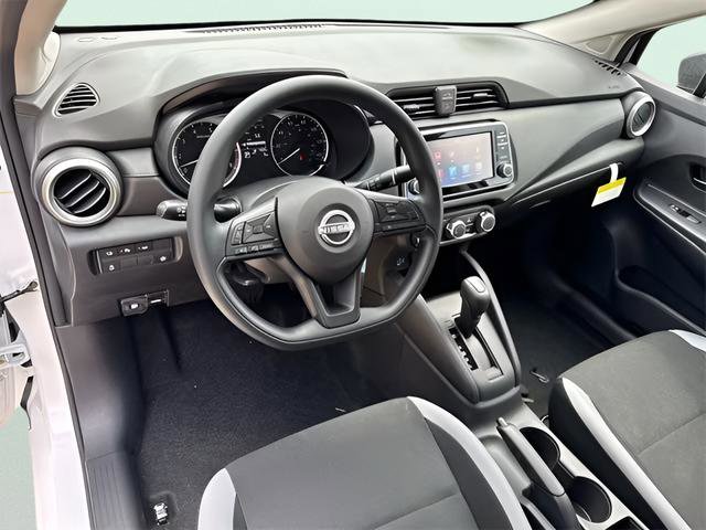 Used 2025 Nissan Versa S w/ S Plus Package image 9
