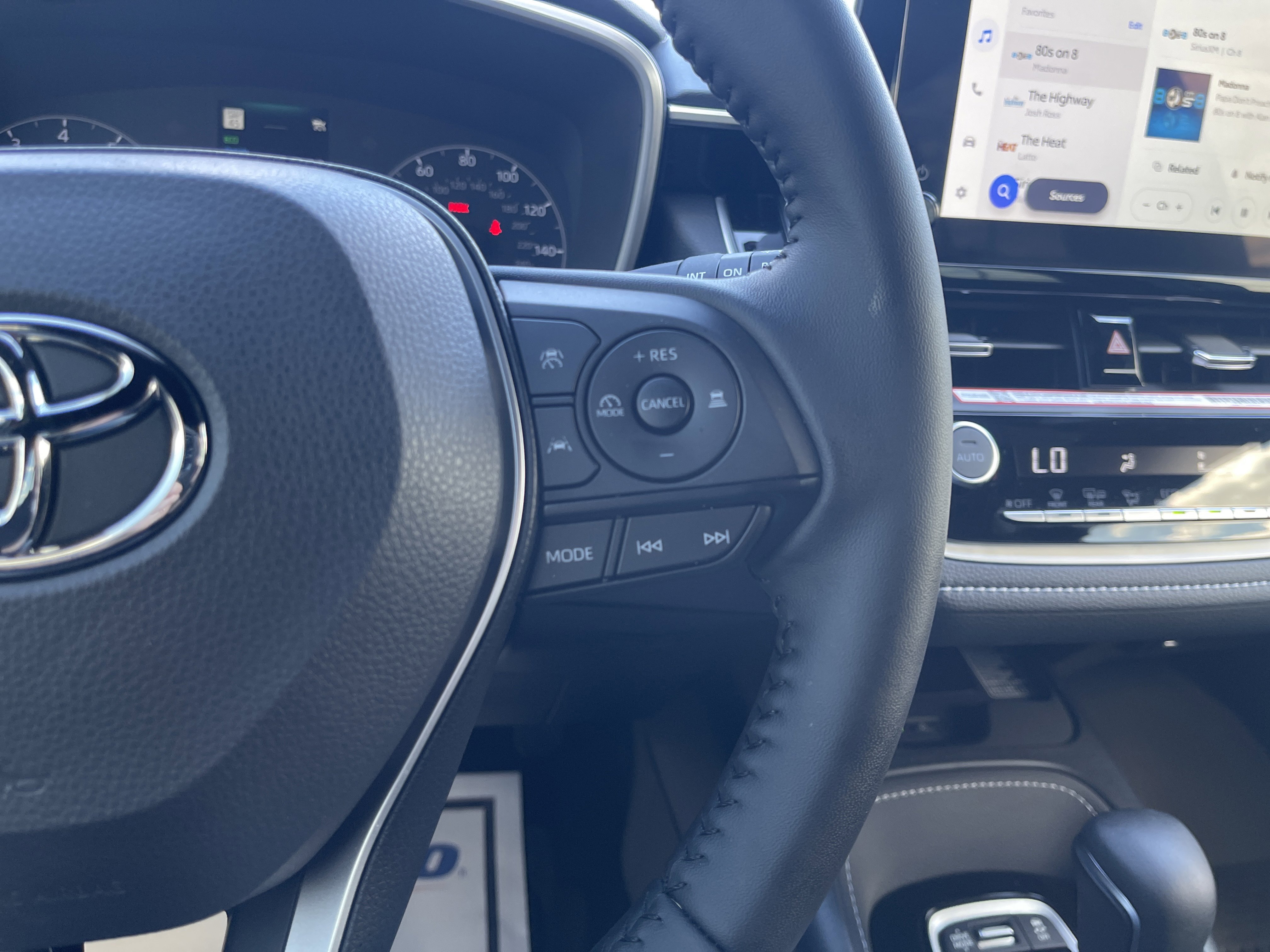 Used 2026 Toyota Corolla SE image 18