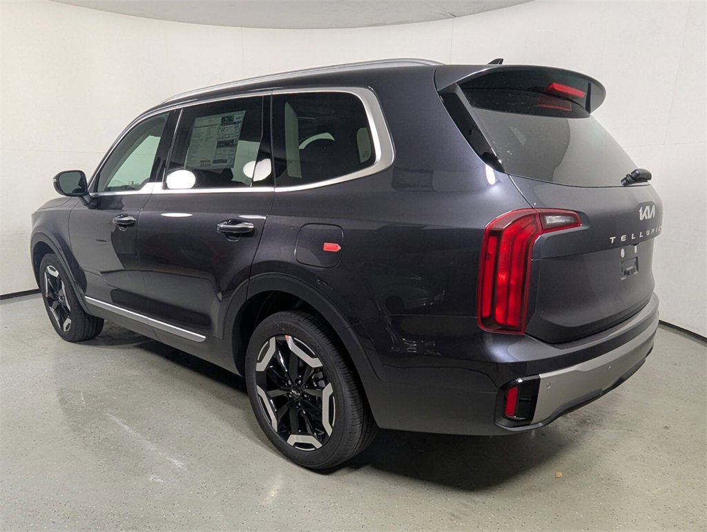 New 2025 Kia Telluride S image 5