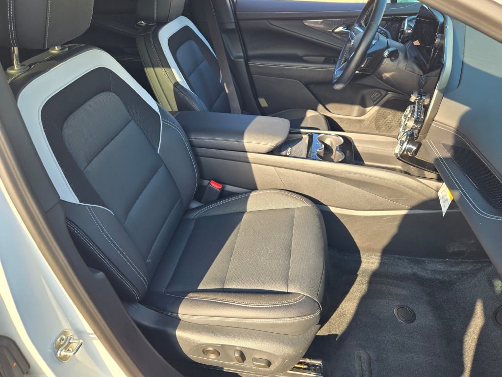 Certified 2024 Chevrolet Blazer EV LT AWD/4WD image 6