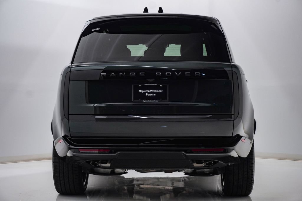 Used 2025 Land Rover Range Rover SE AWD/4WD image 8