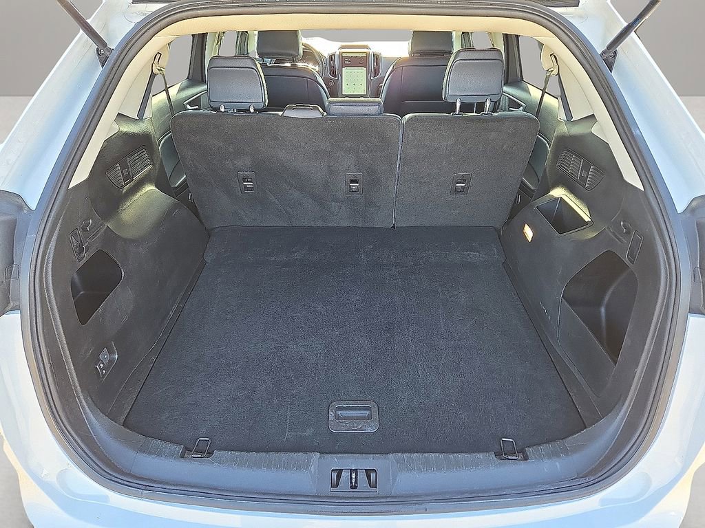 Used 2023 Ford Edge SEL w/ Sport Appearance Package image 25