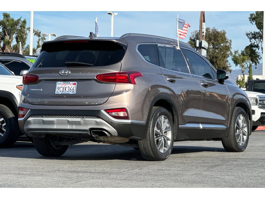 Used 2019 Hyundai Santa Fe FWD image 4